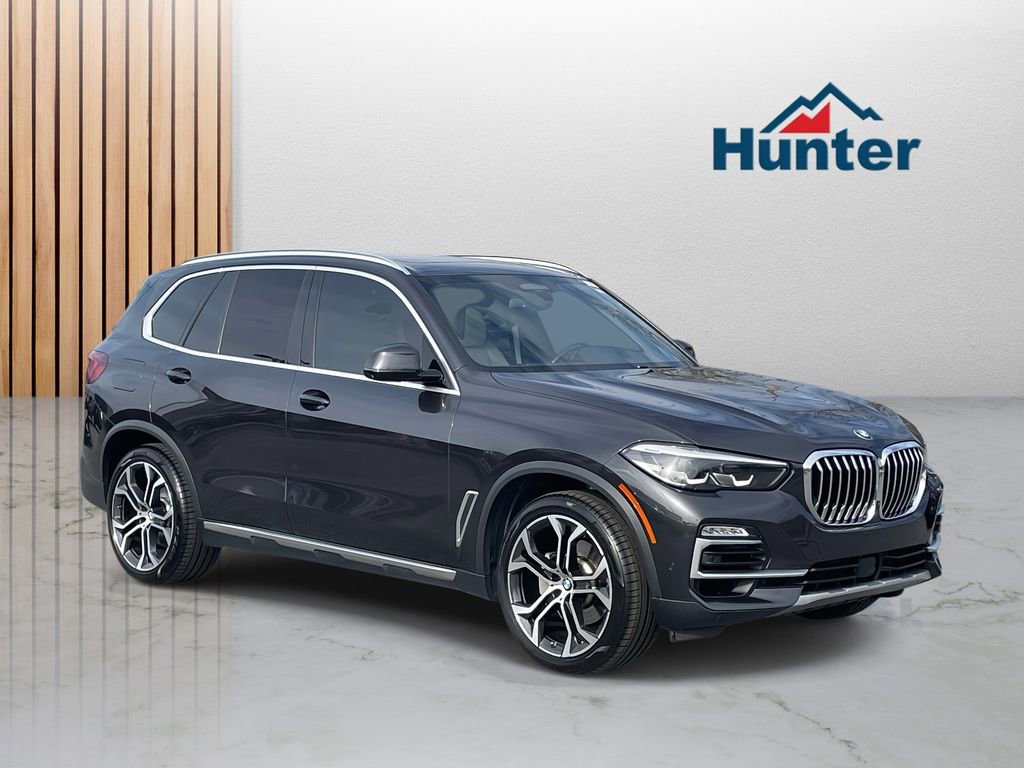 Used 2021 BMW X5 xDrive40i w/ Premium Package image 1