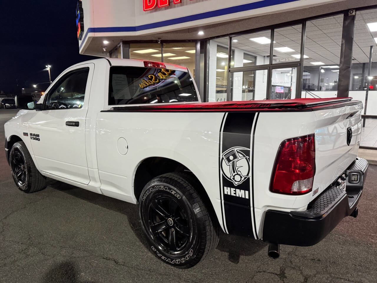 Used 2014 RAM 1500 ST image 7