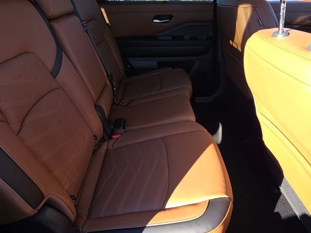 New 2025 Nissan Pathfinder Platinum w/ Cargo Package image 26