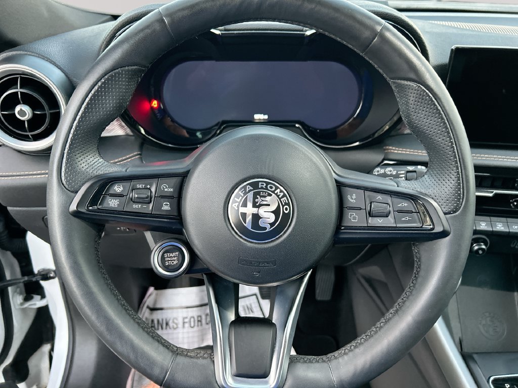 Used 2024 Alfa Romeo Tonale Ti w/ Active Assist Package AWD/4WD image 30