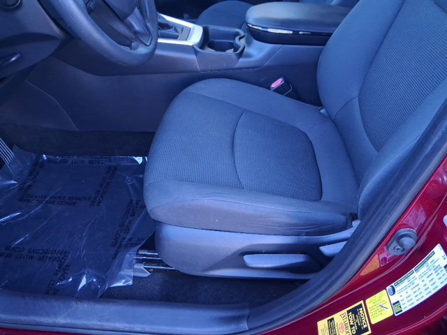 Used 2019 Toyota RAV4 LE FWD image 11