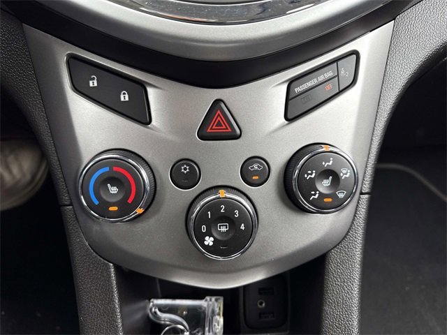 Used 2017 Chevrolet Sonic LT w/ Convenience Package image 25