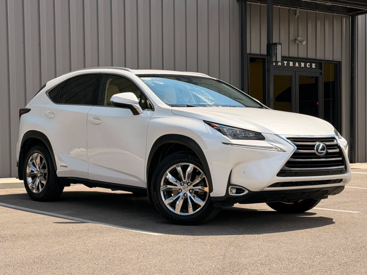 Used 2015 Lexus NX 300h AWD w/ Premium Package image 3