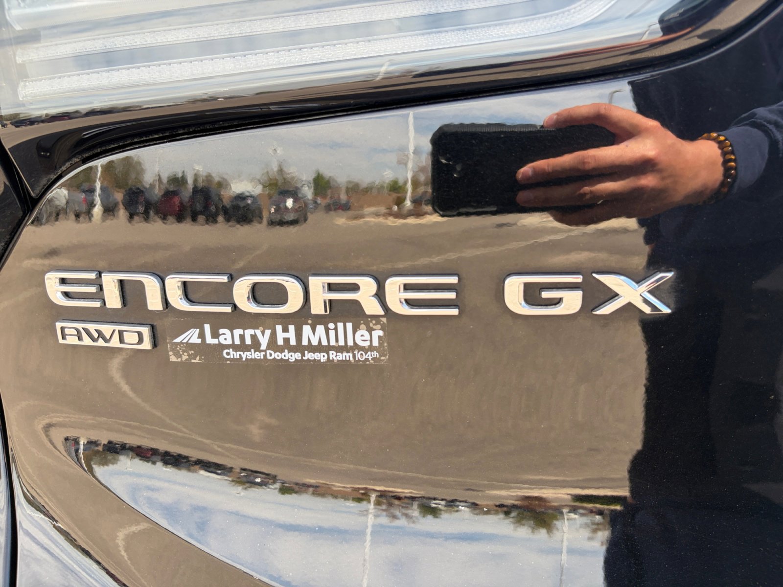 Used 2024 Buick Encore GX Avenir w/ Avenir Technology Package image 35