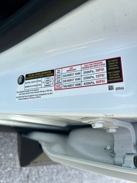 Used 2024 Nissan Rogue S AWD/4WD image 43