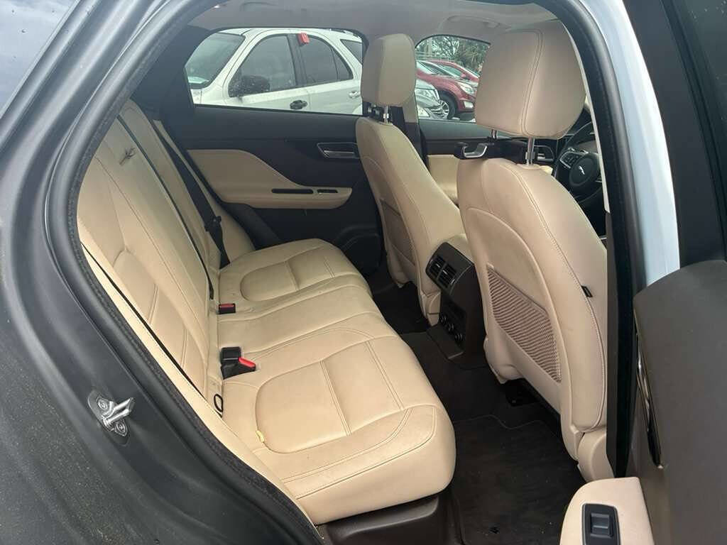 Used 2019 Jaguar F-PACE Prestige AWD/4WD image 13