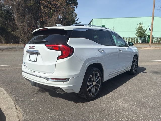 Used 2020 GMC Terrain Denali w/ Denali Premium Package image 4