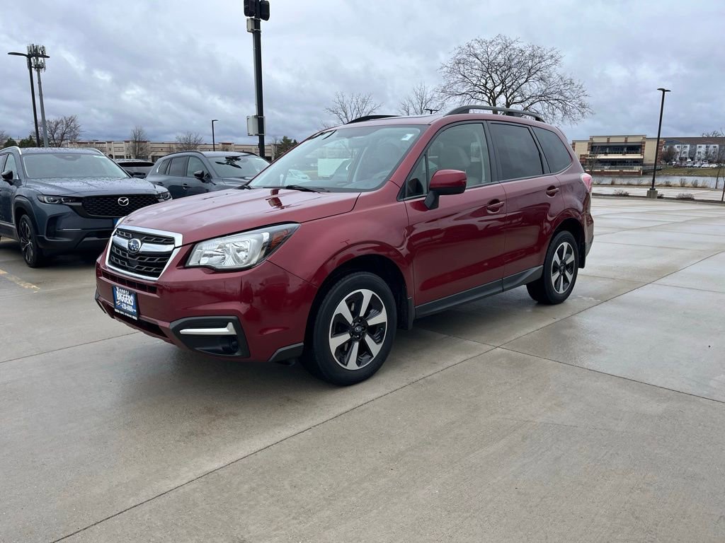Used 2017 Subaru Forester 2.5i Premium w/ All-Weather Package image 5