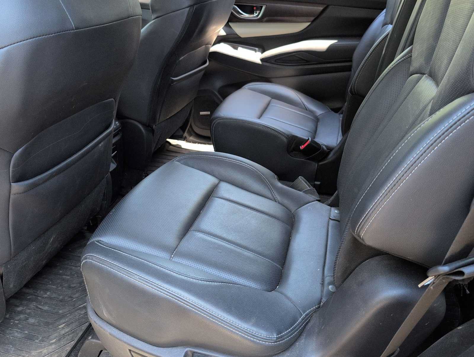 Certified 2022 Subaru Ascent Touring AWD/4WD image 19