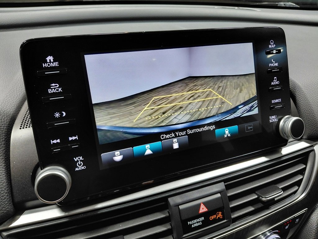 Used 2019 Honda Accord Touring image 8