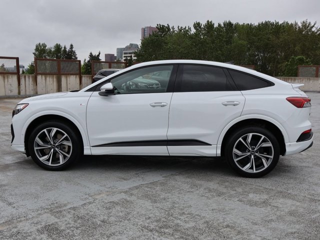 Used 2023 Audi Q4 e-tron Premium Plus w/ Premium Plus AWD/4WD image 10