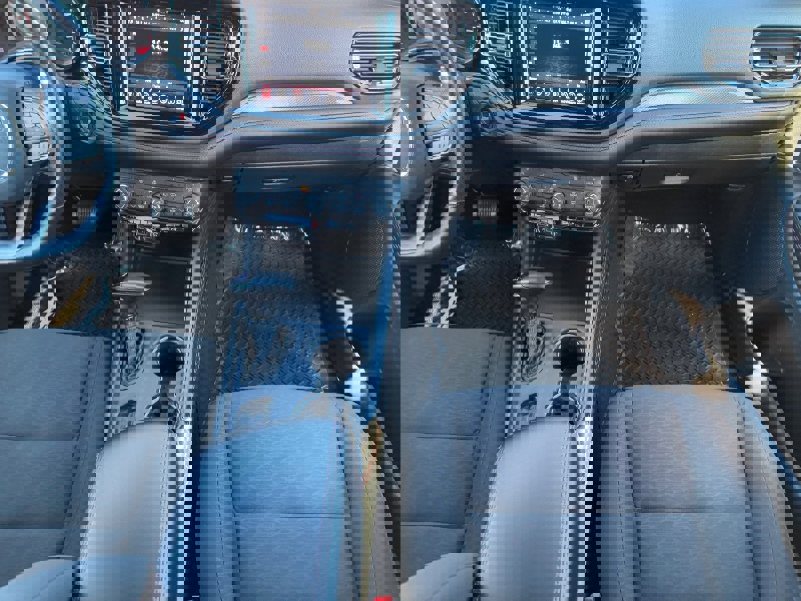 Used 2023 Dodge Durango GT image 16