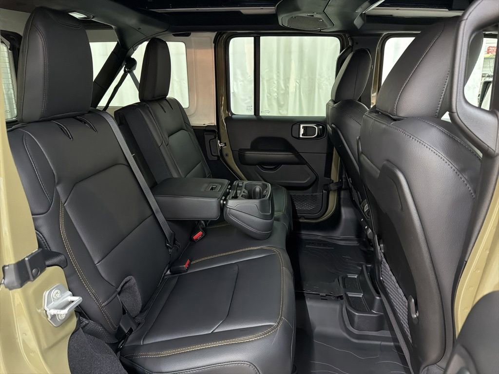 New 2026 Jeep Wrangler Unlimited Sahara AWD/4WD image 19