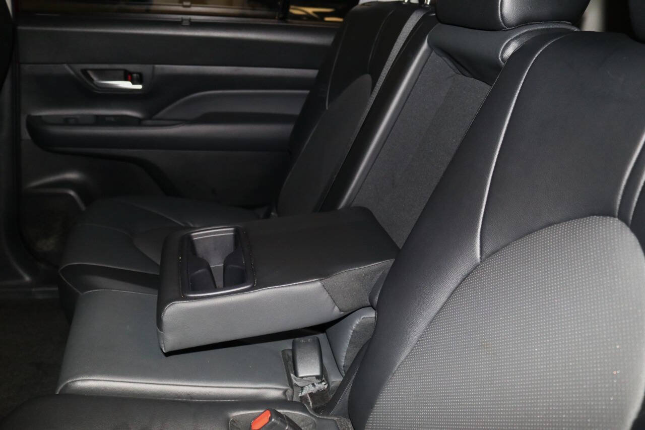 Used 2024 Toyota Grand Highlander AWD image 91