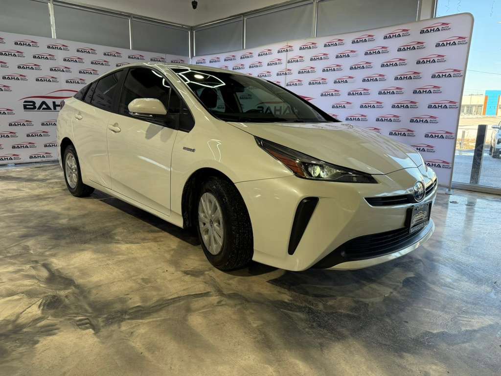 Used 2019 Toyota Prius L Eco image 5
