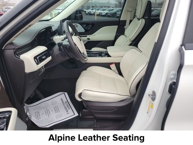 Certified 2024 Lincoln Aviator Black Label w/ Jet Package image 5