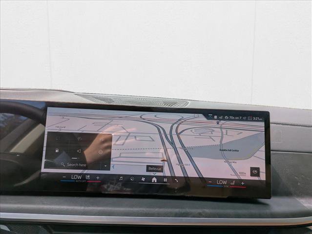 Used 2026 BMW X7 xDrive40i image 13