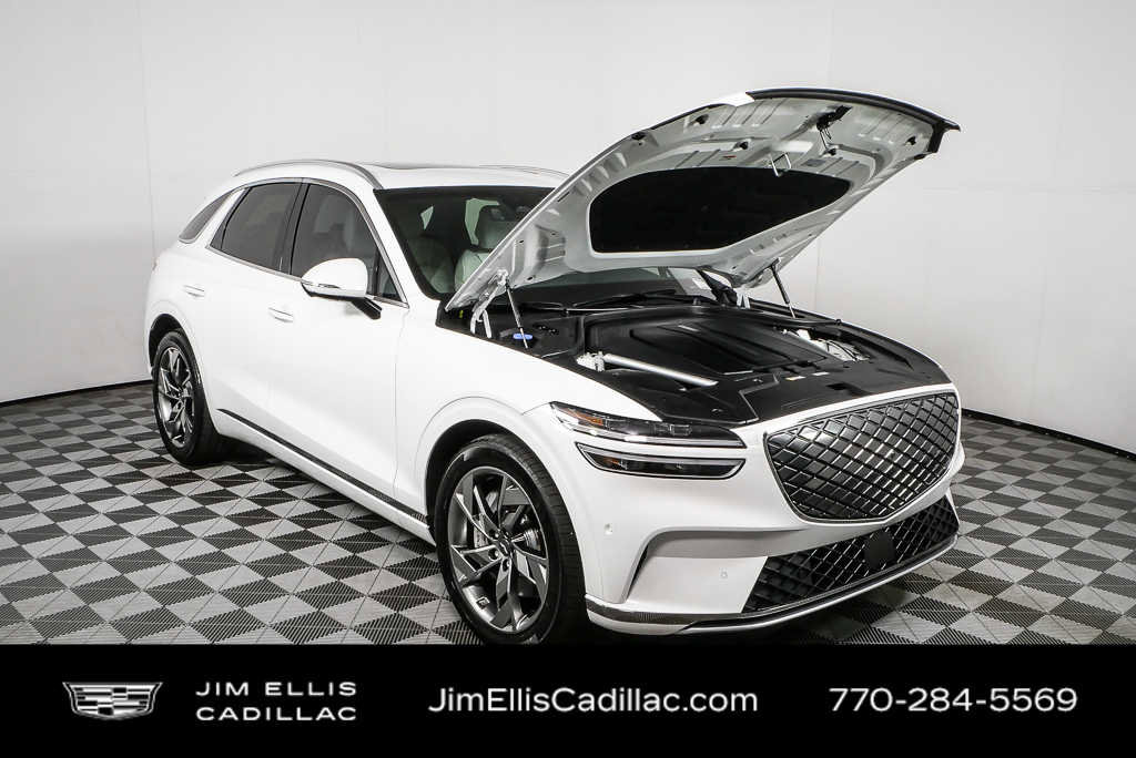 Used 2025 Genesis Electrified GV70 Advanced AWD/4WD image 35