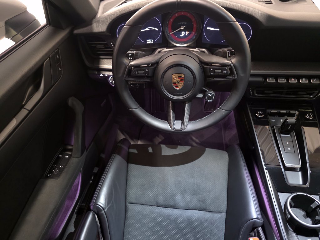 Certified 2023 Porsche 911 Carrera GTS RWD image 17