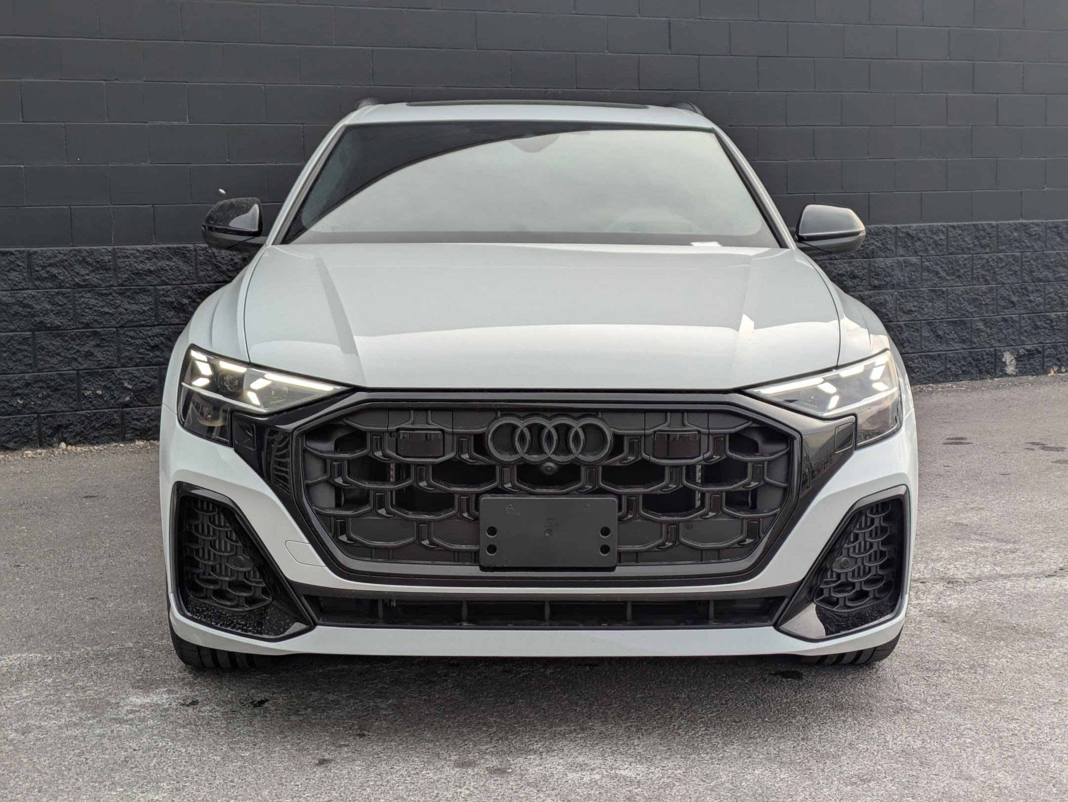 New 2026 Audi SQ8 Prestige image 2