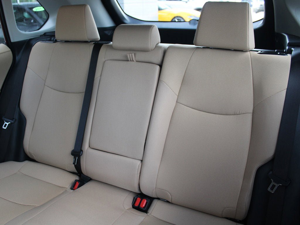 Used 2025 Toyota RAV4 LE AWD/4WD image 22
