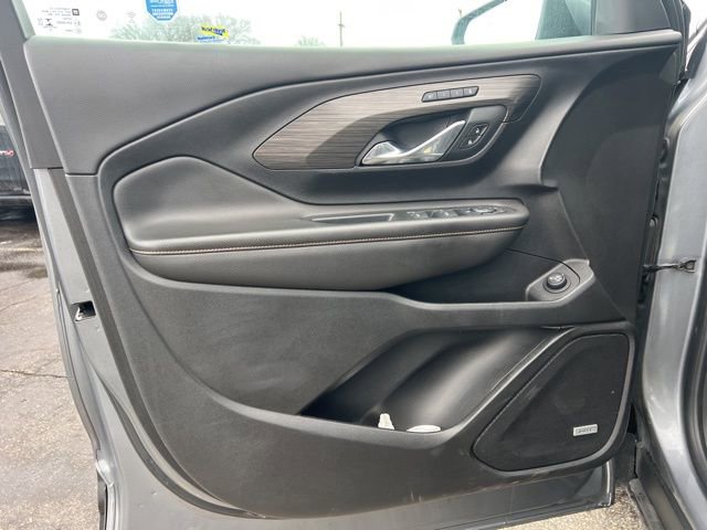 Used 2021 GMC Terrain SLT w/ Infotainment Package II AWD/4WD image 21