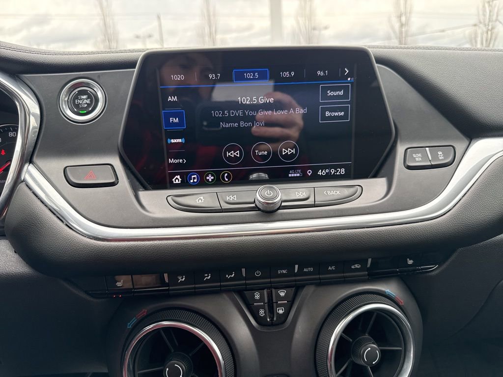 Used 2019 Chevrolet Blazer LT w/ Sun and Wheels Package image 13