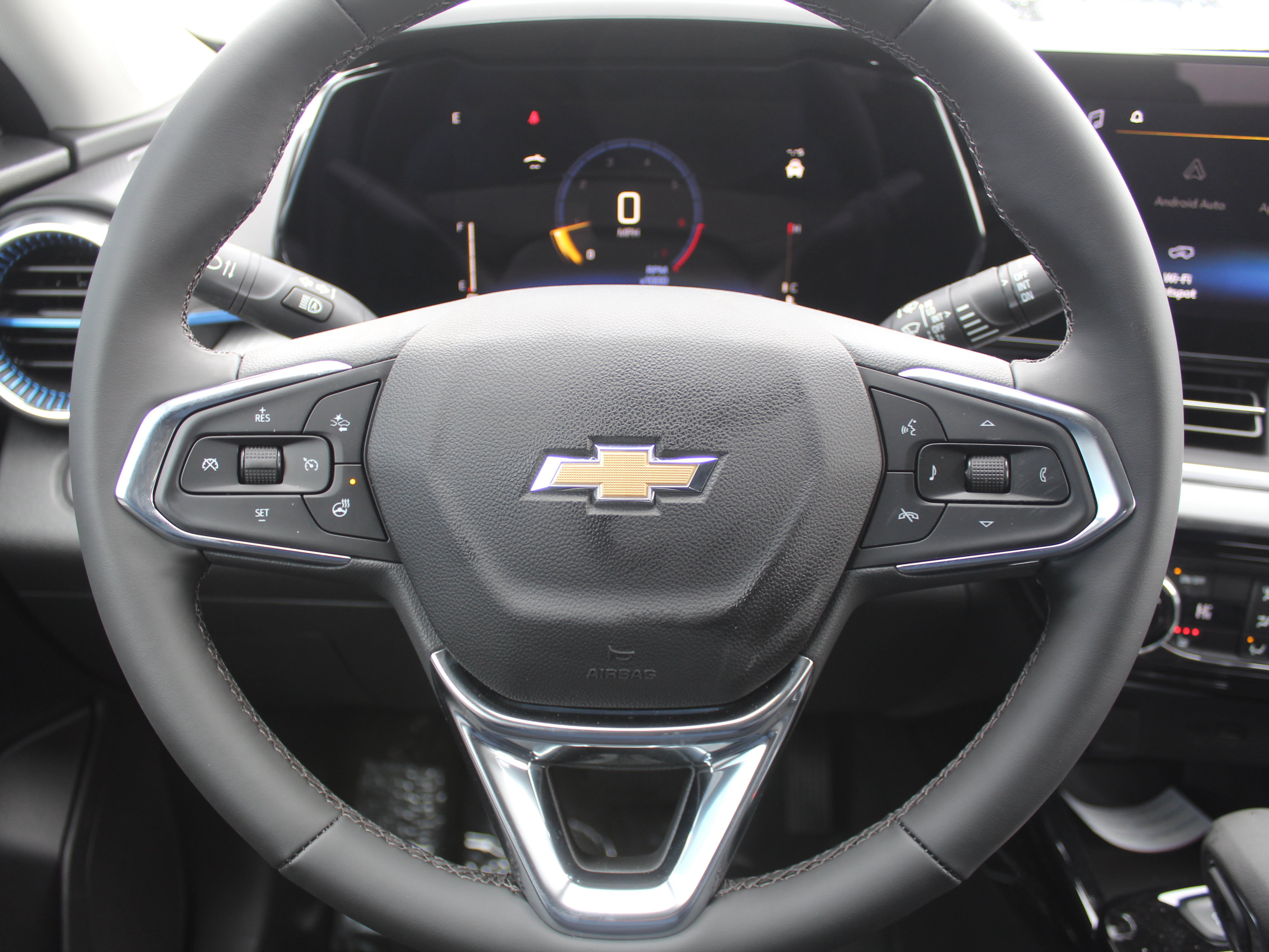 New 2026 Chevrolet Trax LT w/ Driver Confidence Package image 11