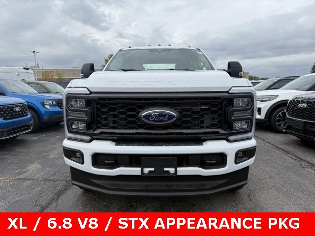 New 2026 Ford F250 XL image 2