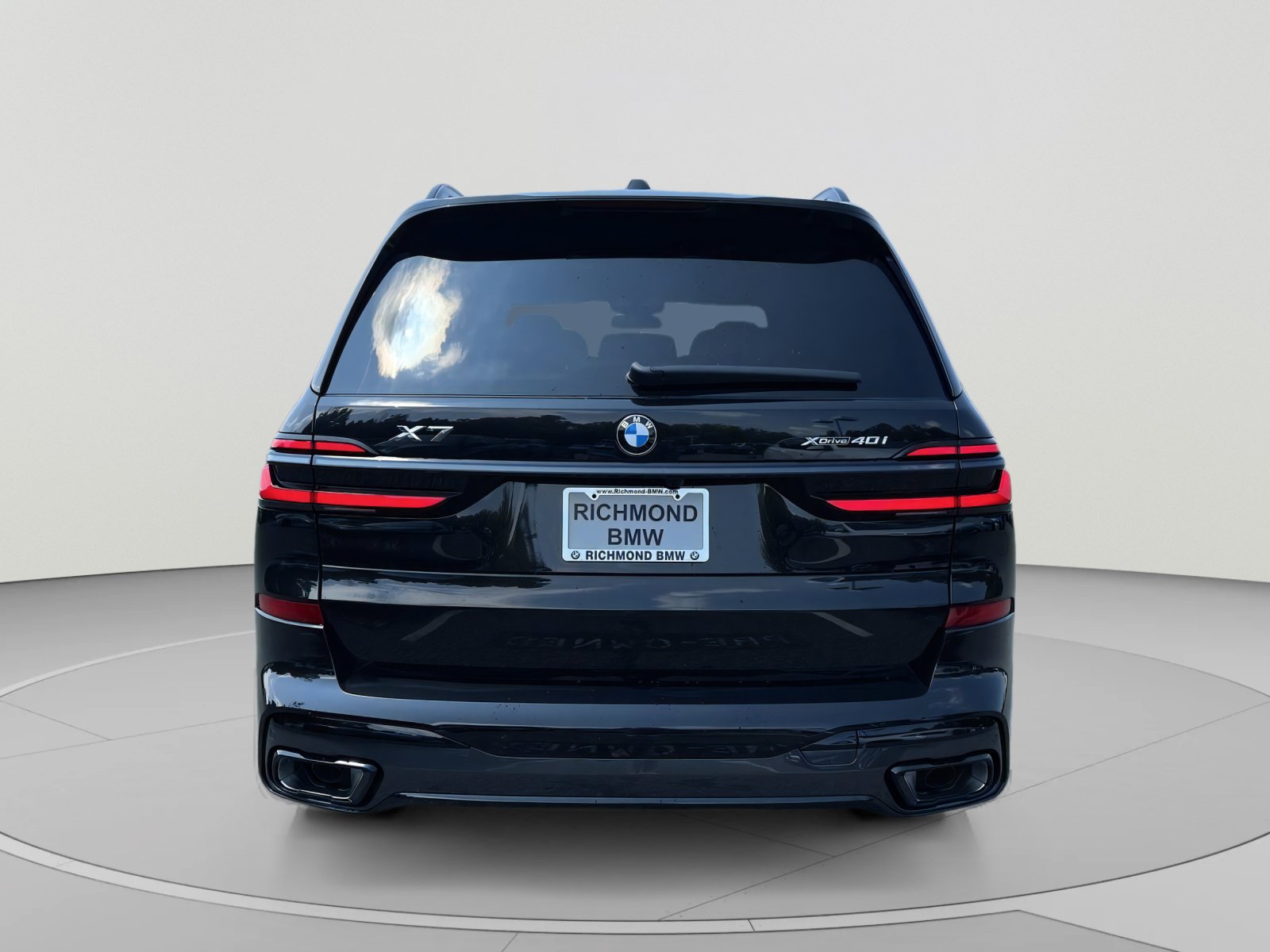New 2027 BMW X7 xDrive40i w/ M Sport Package AWD/4WD image 4