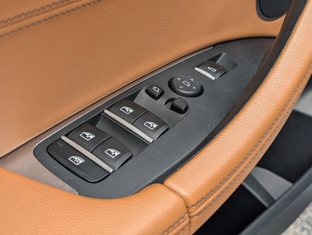 Used 2019 BMW X4 xDrive30i w/ Convenience Package image 15