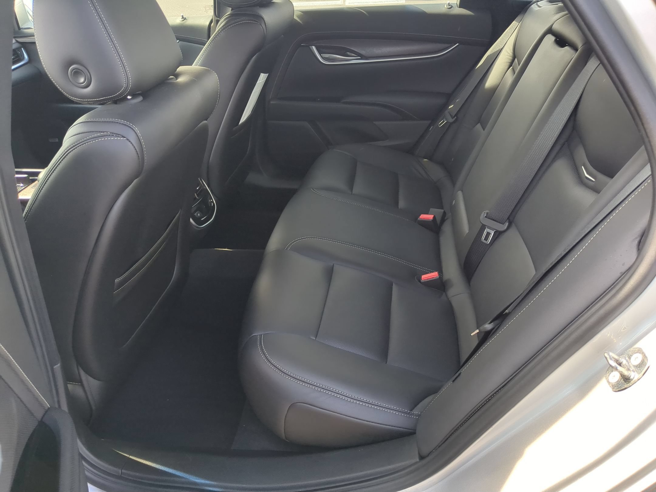 Certified 2018 Cadillac XTS Luxury FWD image 23