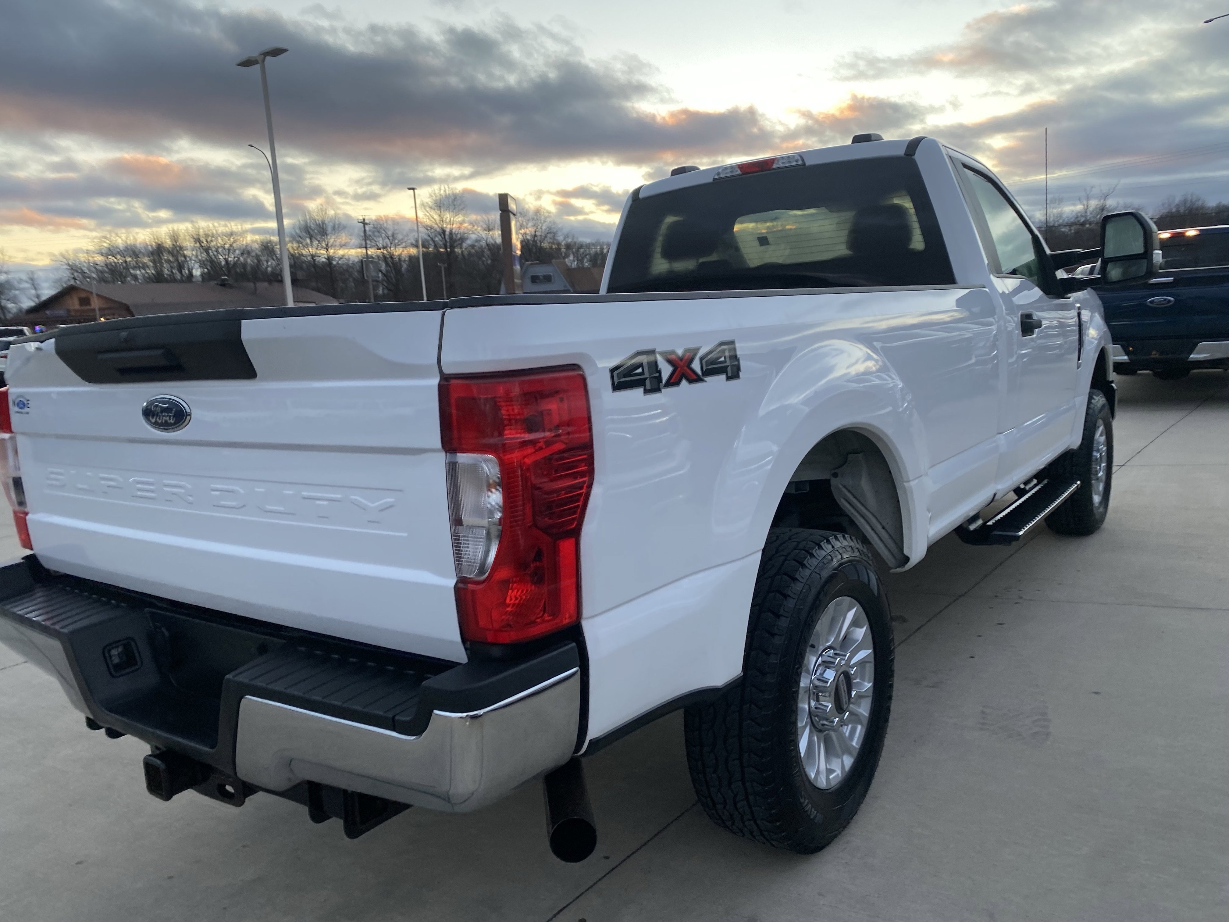 Used 2022 Ford F350 XL w/ STX Appearance Package AWD/4WD image 6