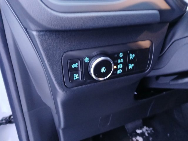 New 2026 Ford Escape SE w/ Class II Trailer Tow Package image 11