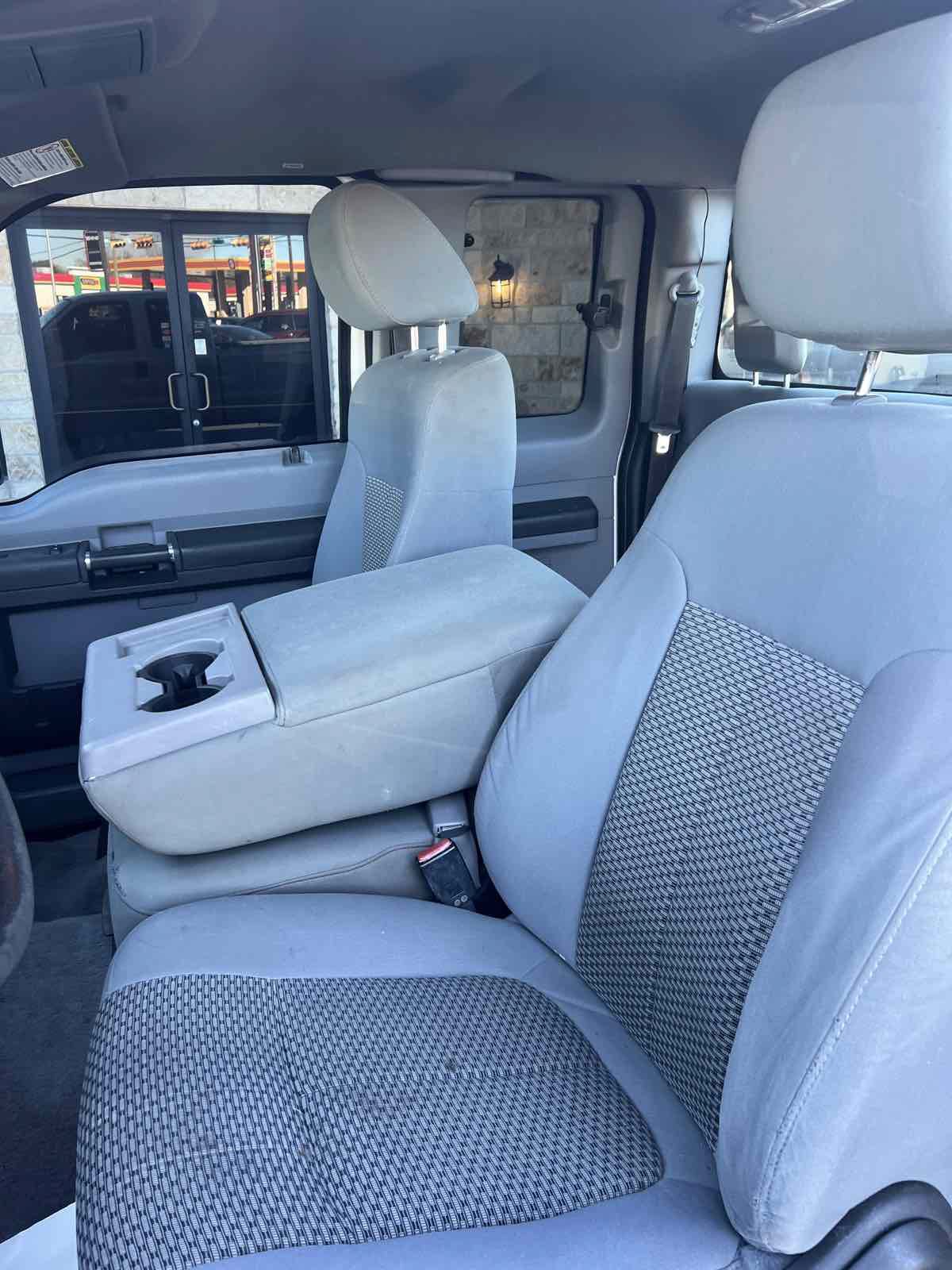 Used 2015 Ford F250 XL w/ XL Appearance Package AWD/4WD image 9