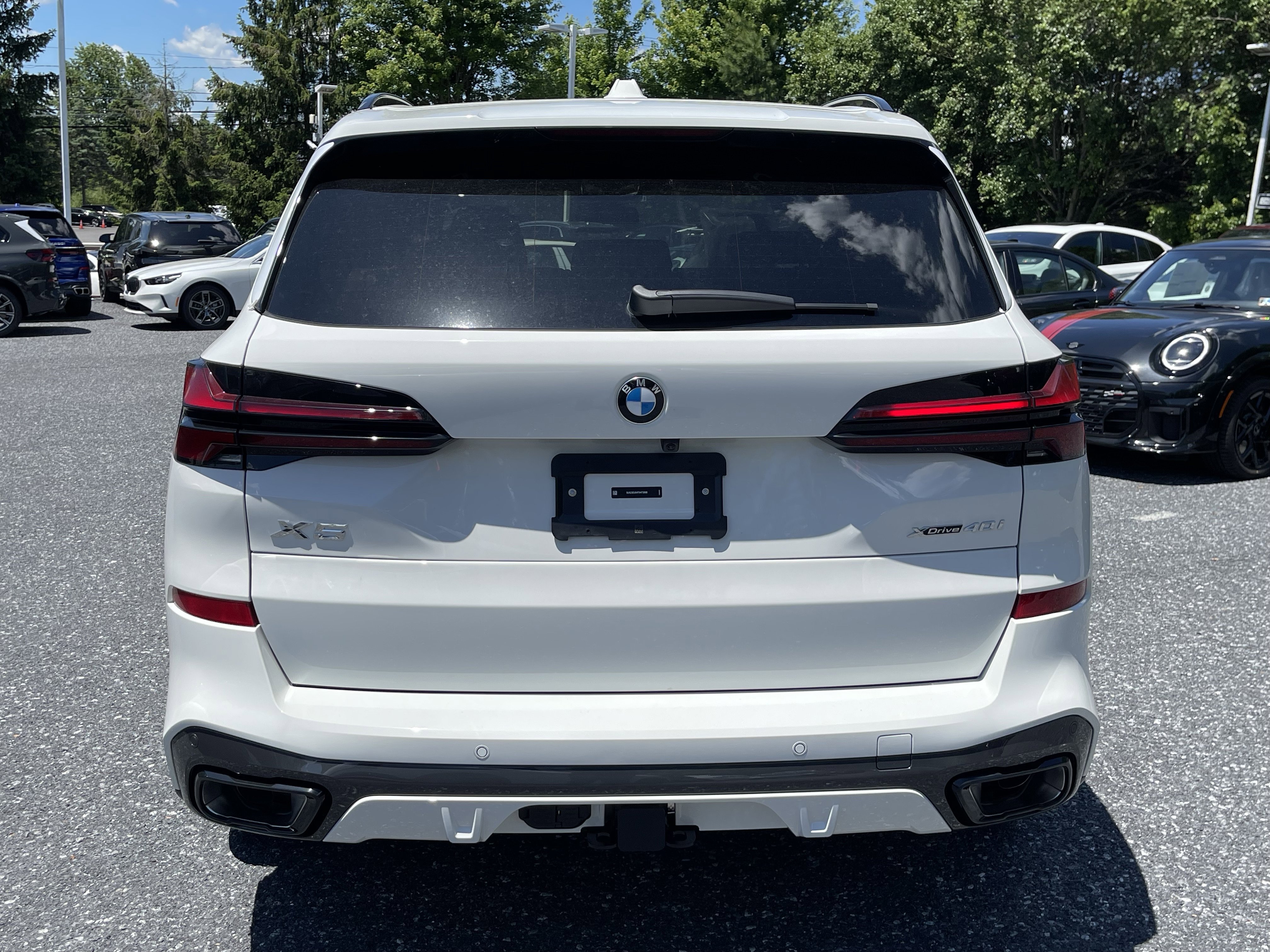 New 2026 BMW X5 xDrive40i w/ M Sport Package AWD/4WD image 7