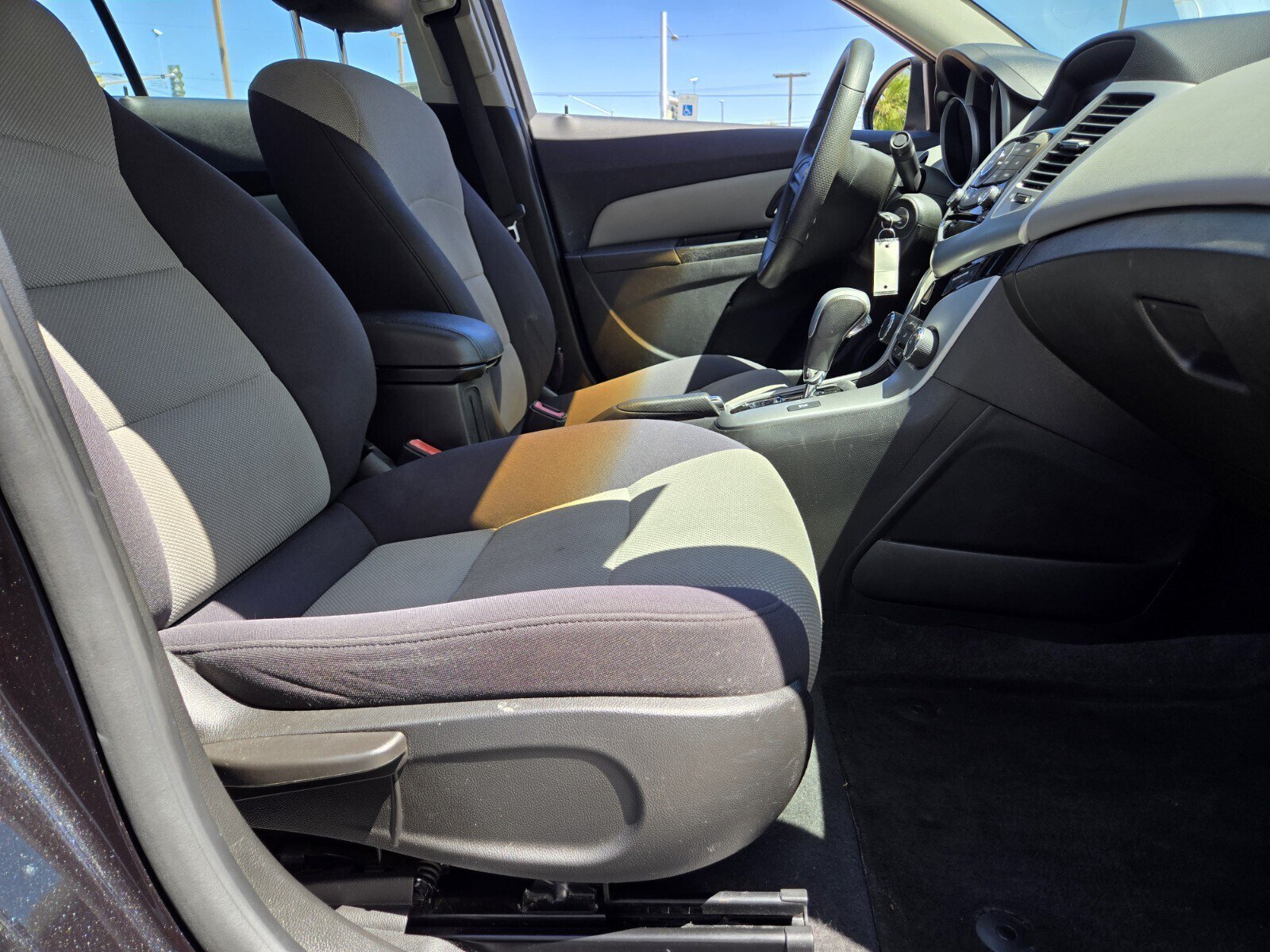 Used 2012 Chevrolet Cruze LS w/ Connectivity Package FWD image 11