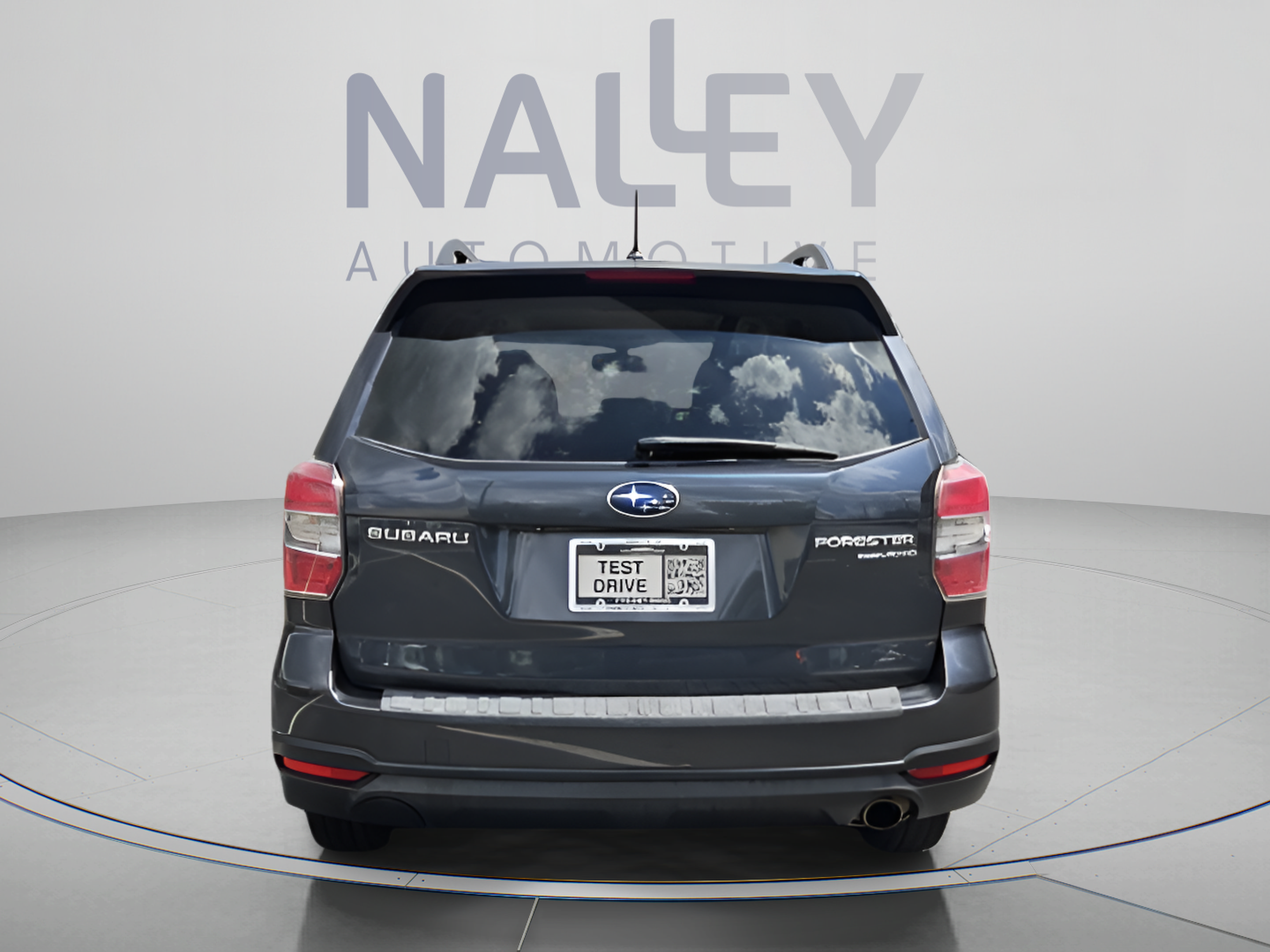 Used 2014 Subaru Forester 2.5i Limited AWD/4WD image 4