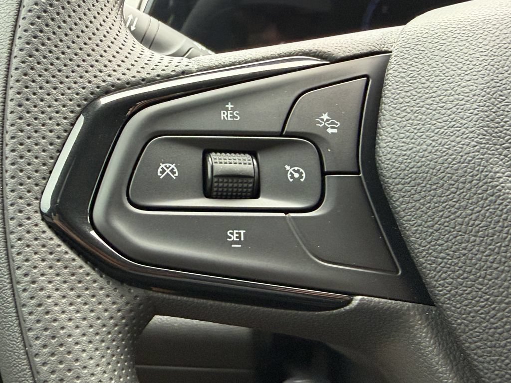 New 2026 Chevrolet Trax LT FWD image 28