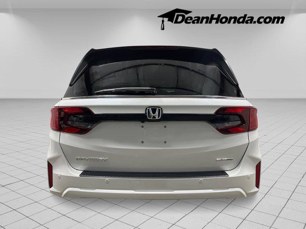 New 2027 Honda Odyssey Touring image 4