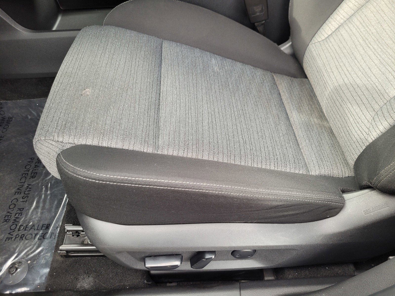 Used 2023 Nissan Rogue SV image 17