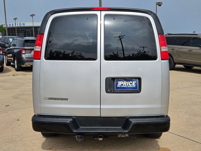 Used 2015 Chevrolet Express 2500 LS RWD image 7