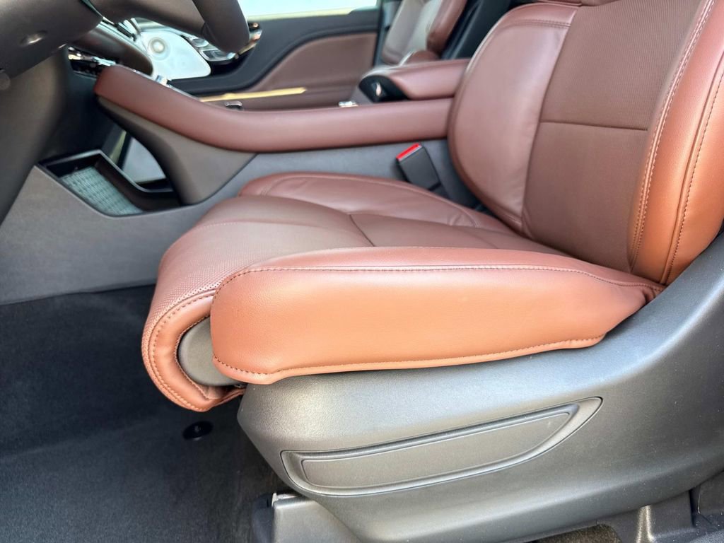 New 2025 Lincoln Aviator Reserve image 21