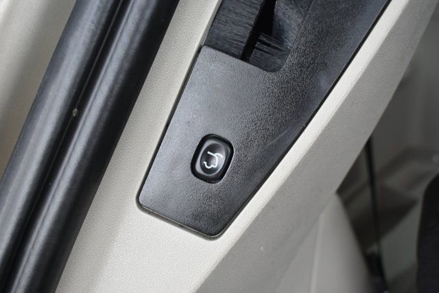 Used 2013 Dodge Grand Caravan SXT w/ Rear Park Assist Pkg image 36