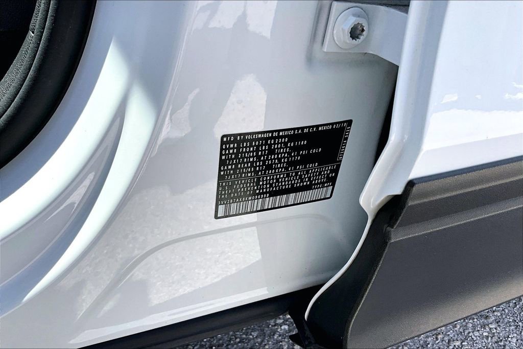 Used 2019 Volkswagen Tiguan SE w/ Panoramic Sunroof Package image 30