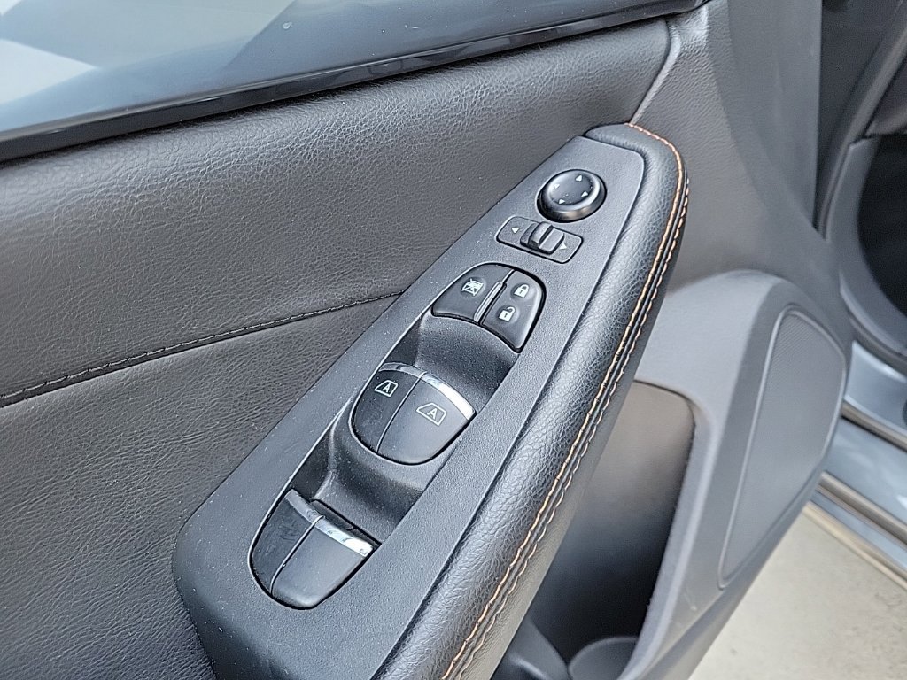 Used 2023 Nissan Maxima SR w/ Sport Mat Group FWD image 32