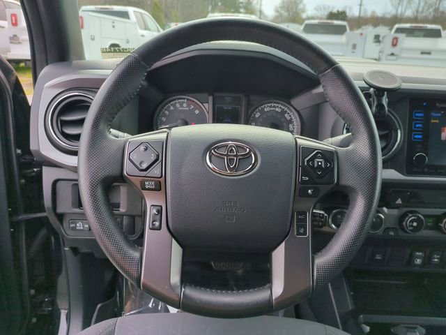 Used 2018 Toyota Tacoma TRD Sport image 13