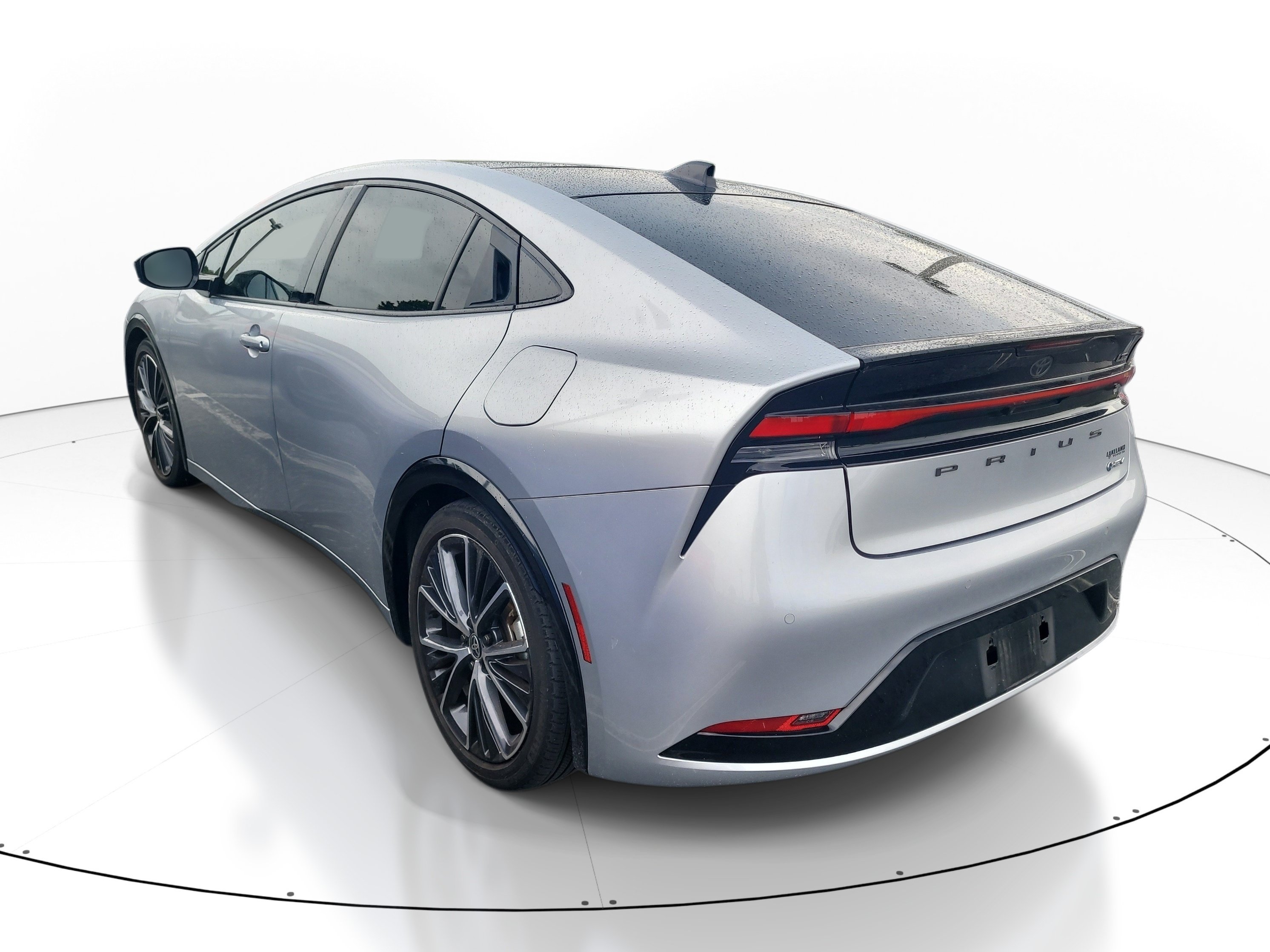 Used 2023 Toyota Prius Limited FWD image 5