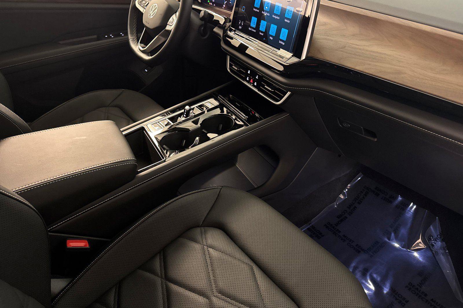 New 2026 Volkswagen Atlas SE image 16