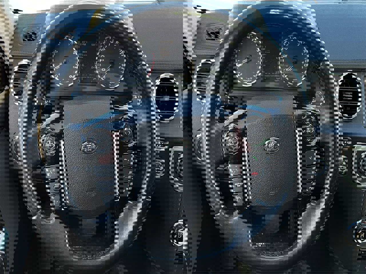 Used 2016 Land Rover LR4 HSE image 11